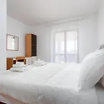 Apartment Ana With Terrace & Pet-Friendly