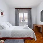 Apartment Ana With Terrace & Pet-Friendly