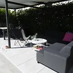 Villa Luka Apartent Gray