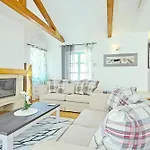 Luxury Villa With A Swimming Pool Liznjan, Medulin - 16329