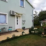 Chillout Apartments With Pool Patricia