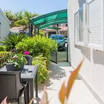 Apartment In Porec/Istrien 9920