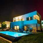Sea View Villa Sun Sea & Fire