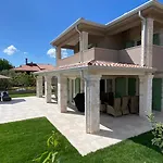 Villa Milandro - Brand New Luxury Villa