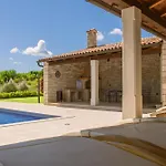 Heritage Villa Lilly