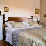 Villa Millefoglie, A Century-Old Stone House Nestled In A Nature Park