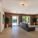 Villa Una, A Charming Villa Surrounded By Nature