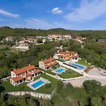 Modern Apartment In Ripenda Kras With Shared Pool