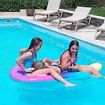 Hacienda Matea - Jacuzzi, Pool, Playground & Bbq In An Olive Grove Near Beaches, Pula - Istria