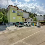 Apartment Pavluk With Balcony