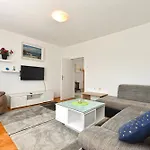 Apartment Davor 2330