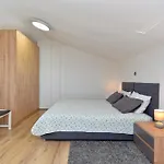 Family Friendly Apartments With A Swimming Pool Vodnjan, Fazana - 21040