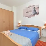Apartments With A Parking Space Valbandon, Fazana - 20706