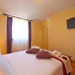 Holiday House With A Swimming Pool Sisan, Medulin - 20775