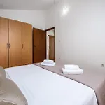 3 Bedroom Cozy Home In Liznjan