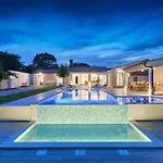 Milemanda Comfortable Holiday Residence