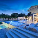 Milemanda Comfortable Holiday Residence