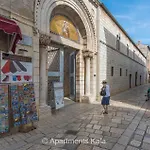 Luxury Apartment Kala 2