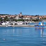 Apartman Nada ***