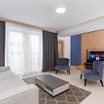 Lux Seaview Suite