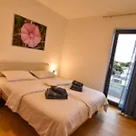 Luxury Apartment Punta With Sea View And Swimming Pool