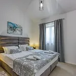 Villa Alves With Private Pool