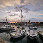 Kiki'S
