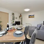 Apartment Dani 2333