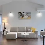 Villa-Vesta