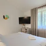 Villa-Veritas