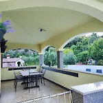 Apartments Flora
