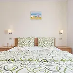 Holiday House Valnessa