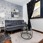 Deluxe Apartments A&A