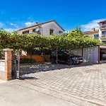 Luxury Apartments Gina