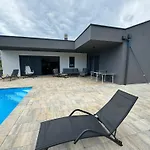 Vila Nora With Heated Pool