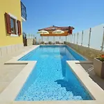 Elia Apartments