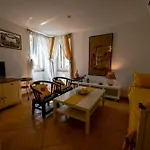 Alice Apartment With Balcony