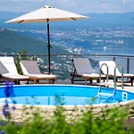 Apartment Laurus-2 By Interhome