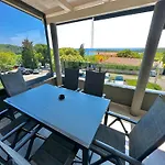 Niko - Big Apartment With Stunning Sea View And Pool