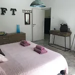 Pine And Lime Apartments