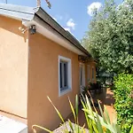 Holiday House Mima