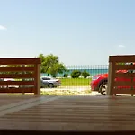 Apartment Rosellina By The Sea
