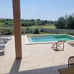 Villa Mira