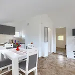 Apartment Mirjana