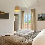 Beautiful Villa Village With Tennis Court In Tinj
