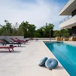 Villa She Luxury