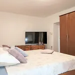 Holiday Home Lorena By Interhome