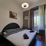 Subcastrum Apartments