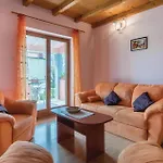 Awesome Home In Bateli With Wifi