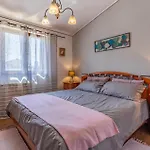 4 Bedroom Gorgeous Home In Medulin